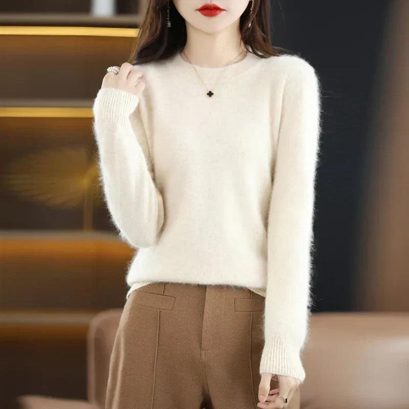 Anastasia | Slim Fit Cashmere Sweater with O-Neck Collar