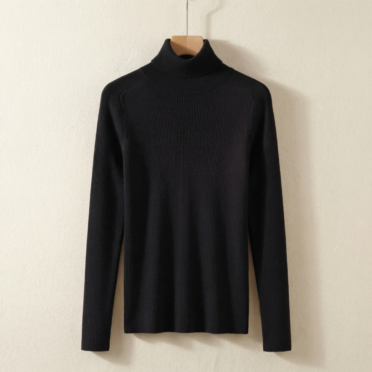 Cleo | Fitted Ribbed Cashmere Turtleneck Sweater