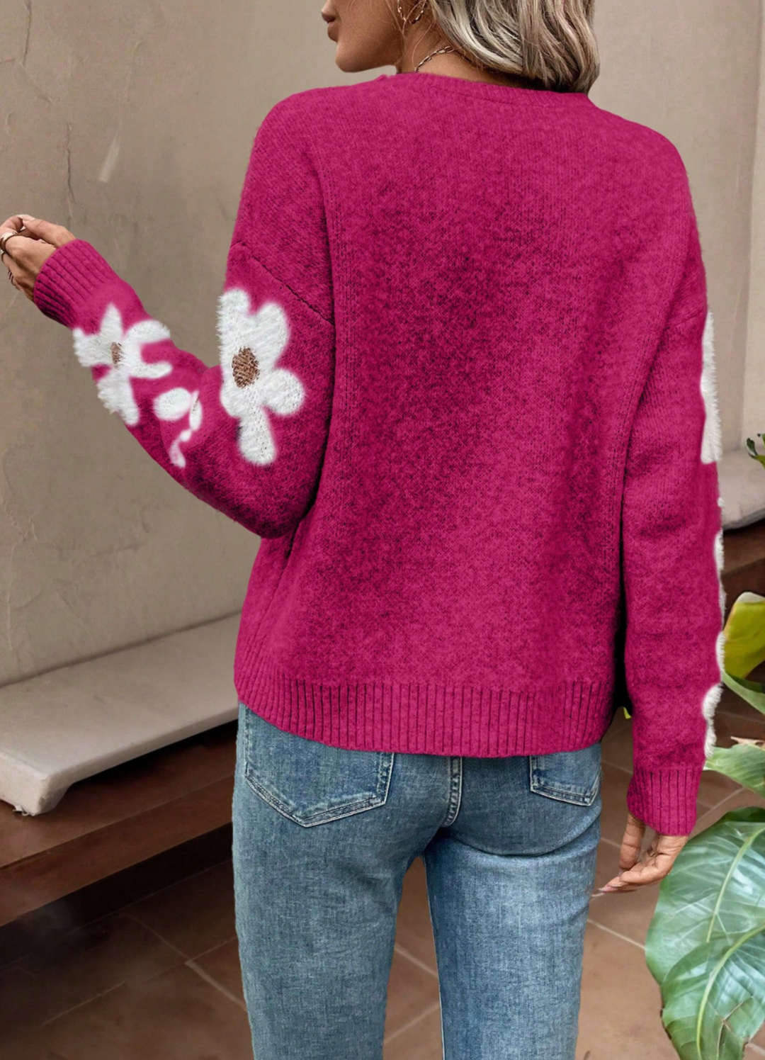 Emma | Cozy Floral Crew Neck Oversized Sweater with Fuzzy Appliques