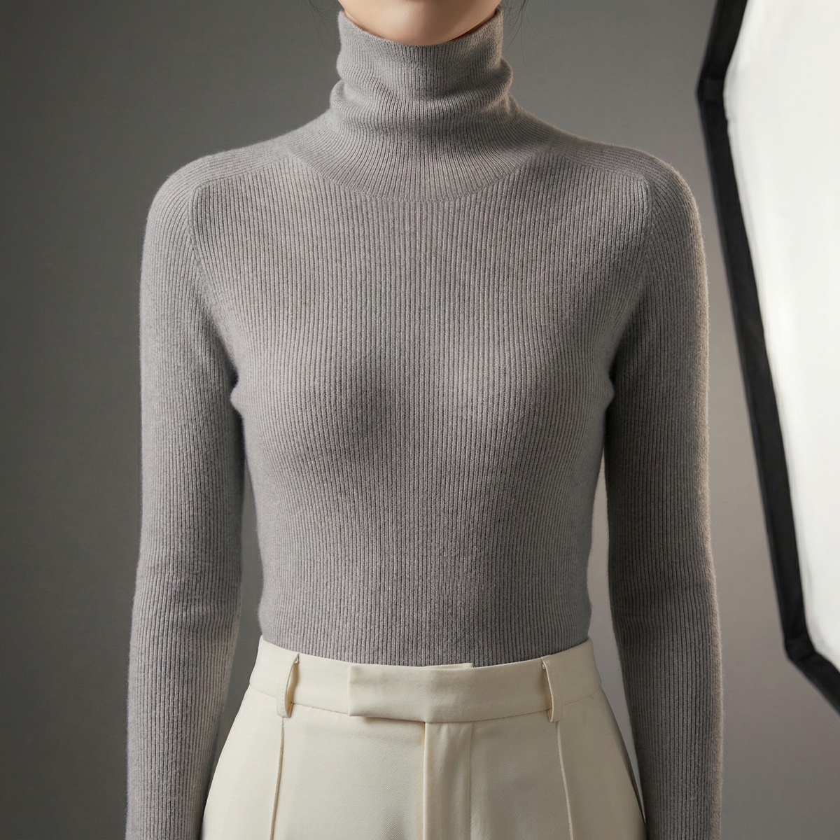 Perrin | Slim Ribbed Cashmere Turtleneck Sweater with Cuffs