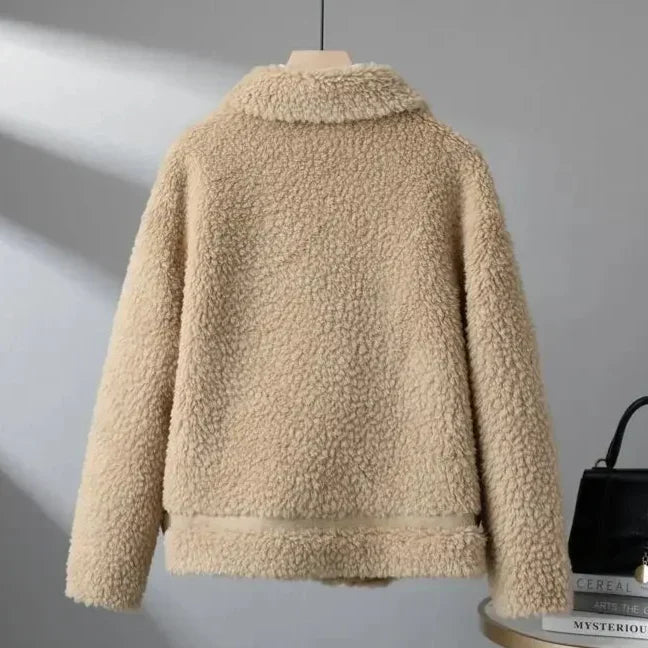 Tessa | Women's Boxy Shearling Fur Jacket with Patch Pockets