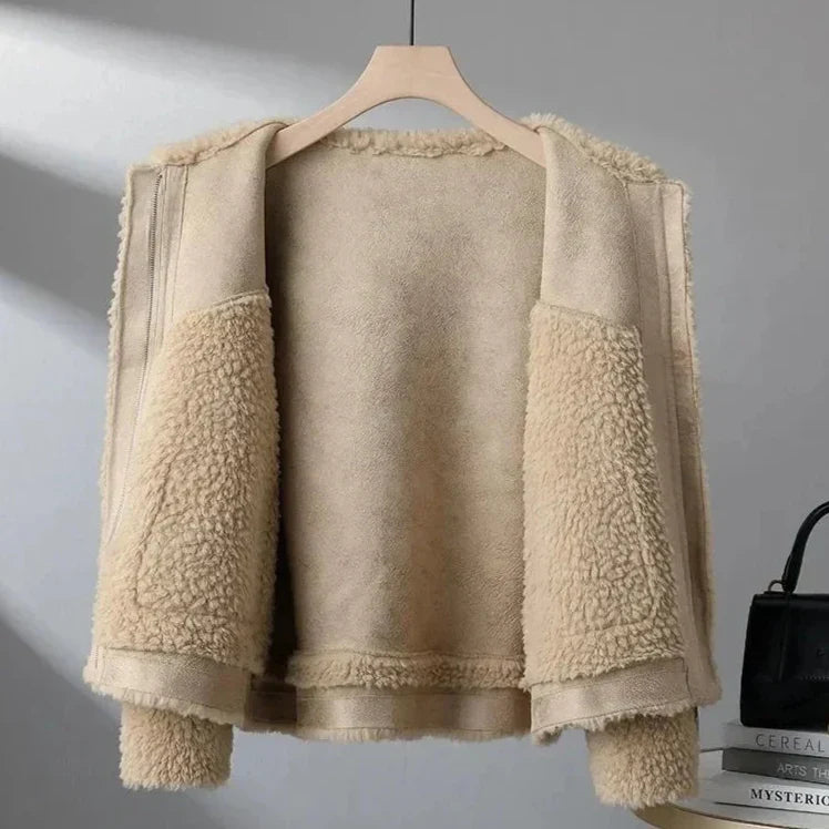 Tessa | Women's Boxy Shearling Fur Jacket with Patch Pockets