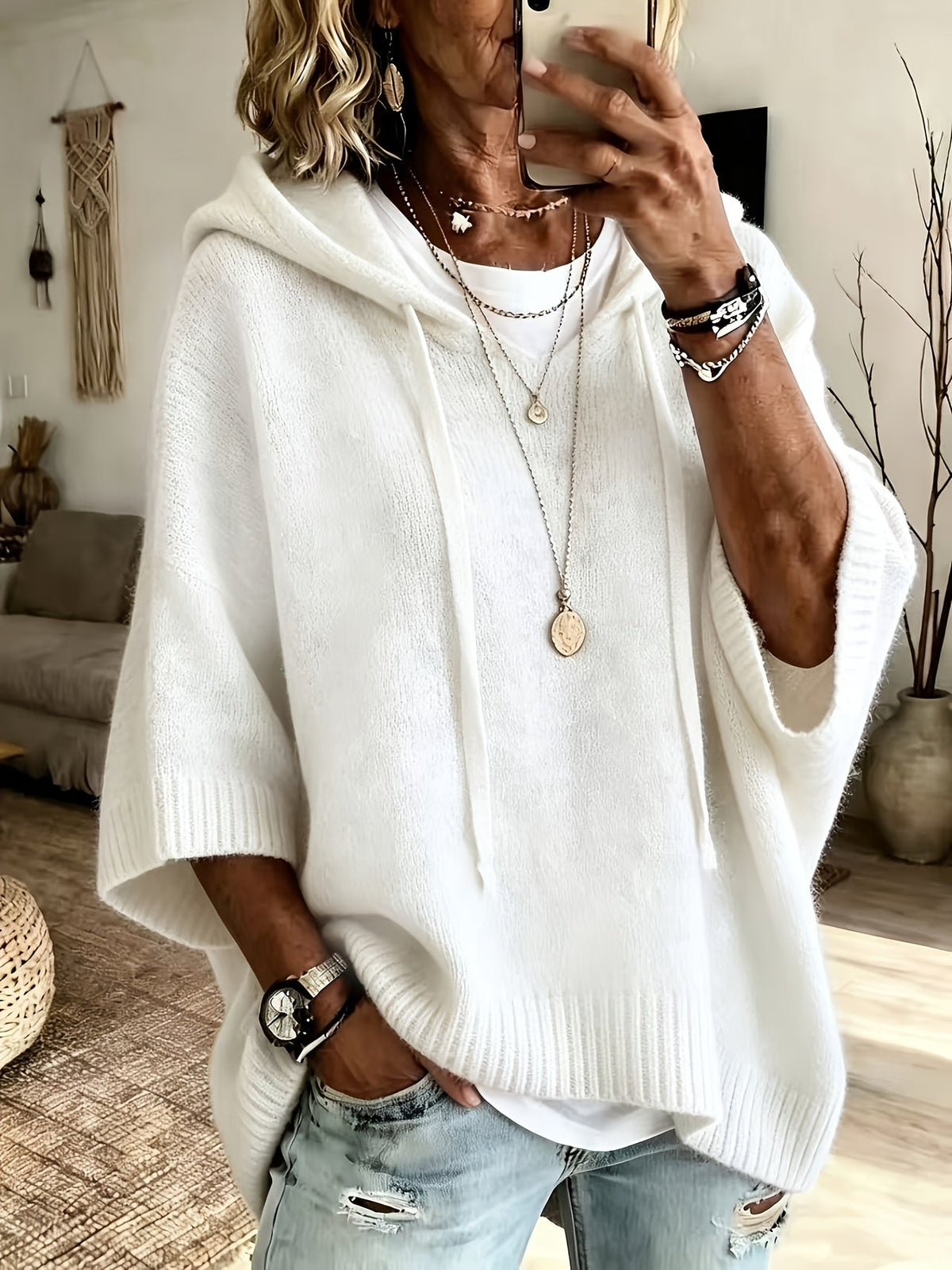 Thea Women's Oversized Hoodie - White