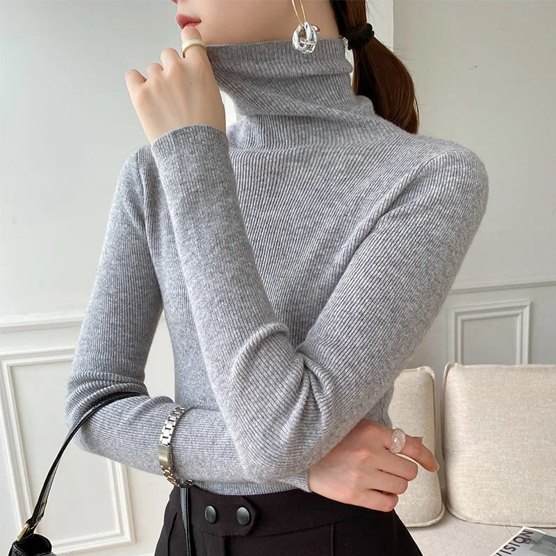 Skai | Slim Cashmere Turtleneck Sweater with Fine Rib