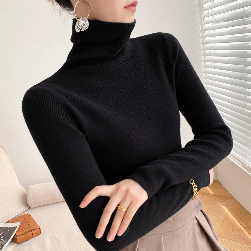 Skai | Slim Cashmere Turtleneck Sweater with Fine Rib