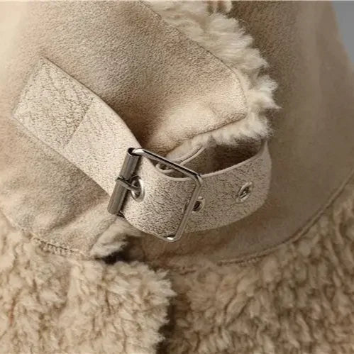 Tessa | Women's Boxy Shearling Fur Jacket with Patch Pockets
